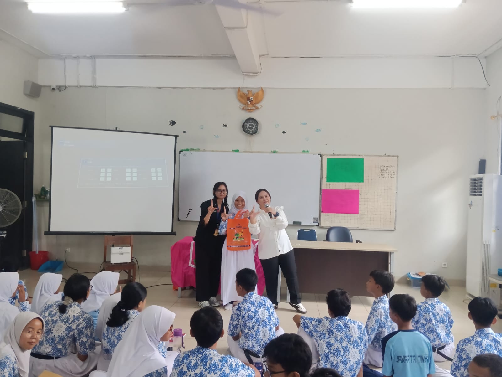 Roadshow Workshop Membaca Di SMP Negeri 7 Jakarta